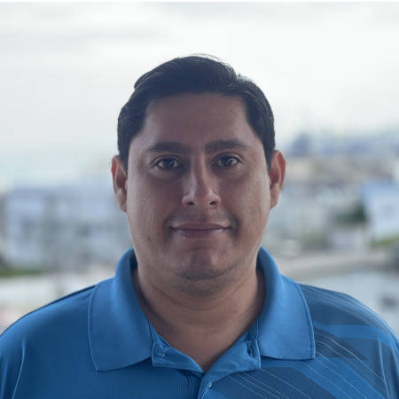 Daniel E. Cevallos-Alarcón